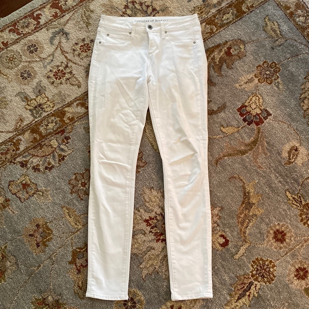 ⭐️ LIKE NEW ⭐️ Articles of Society Karen Crop Optic white jeans, 24!